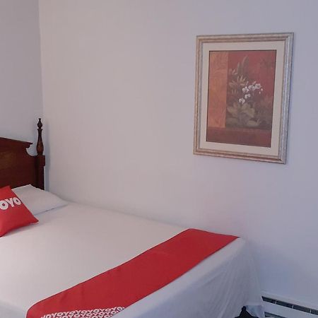 Iron Horse Inn Simsbury المظهر الخارجي الصورة