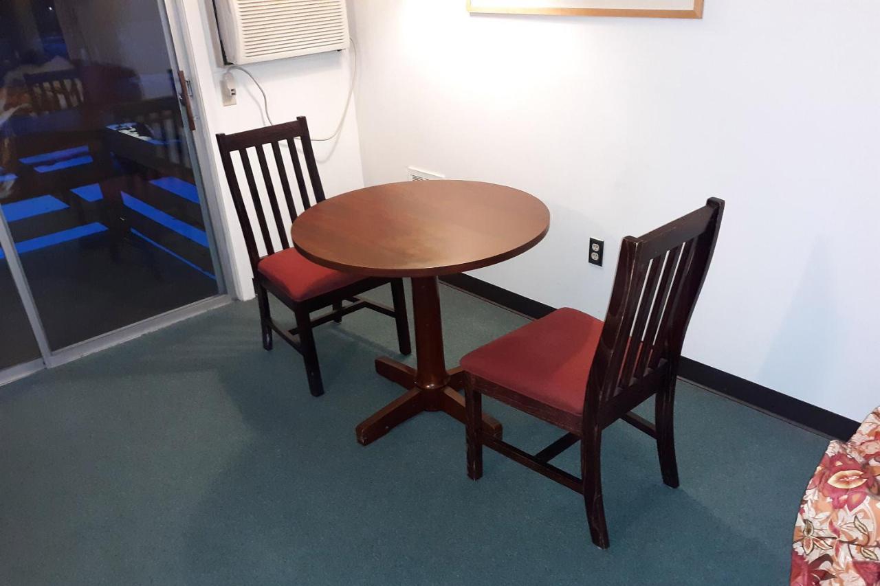 Iron Horse Inn Simsbury المظهر الخارجي الصورة