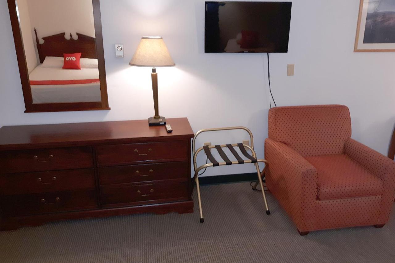 Iron Horse Inn Simsbury المظهر الخارجي الصورة